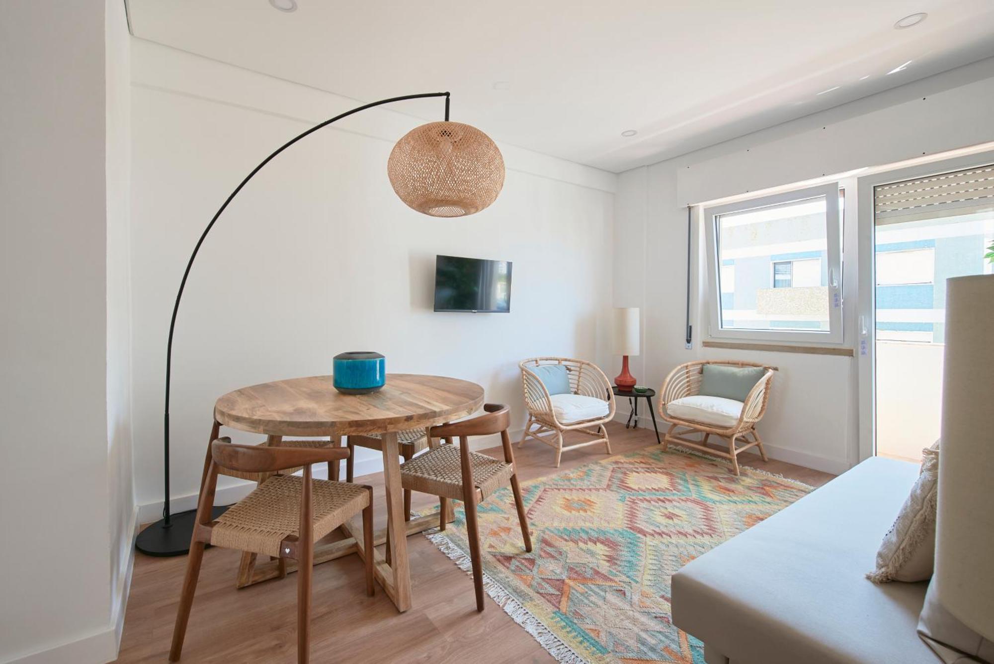 Sunset Bay View, Renovated Apt, By Timecooler Сетубал Экстерьер фото