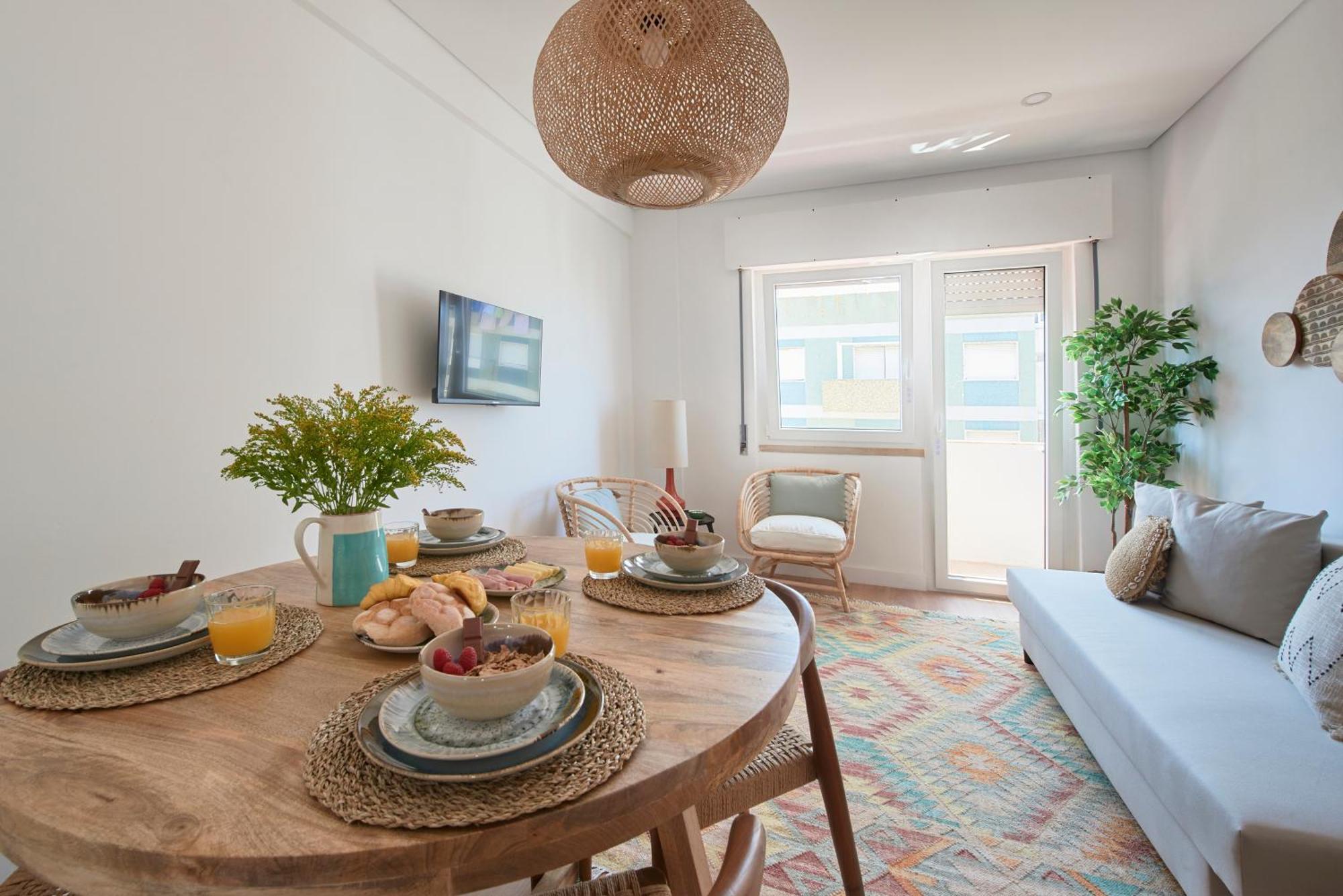 Sunset Bay View, Renovated Apt, By Timecooler Сетубал Экстерьер фото